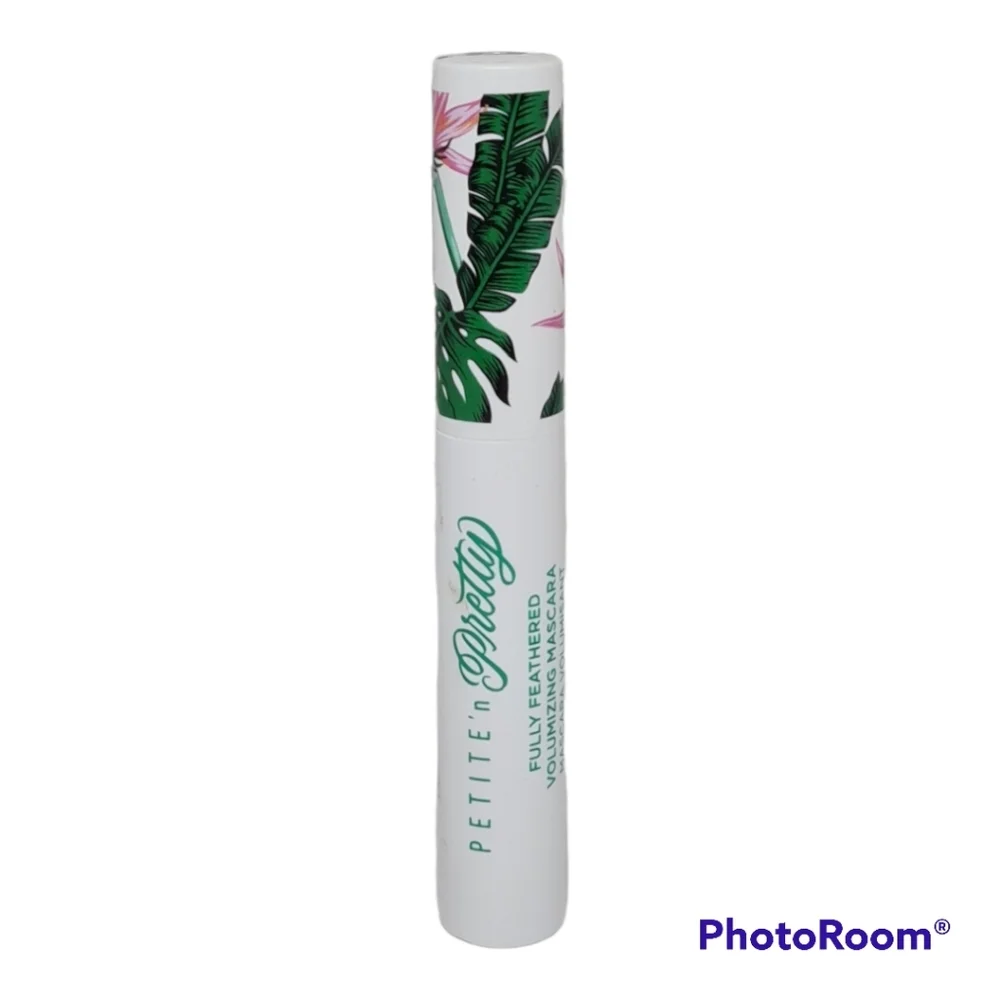 Petite 'N Pretty: Fully Feathered Volumizing Mascara